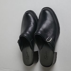 Sporto women's mules casual, size 7.5 black. NNT